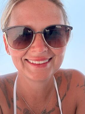 Meet your Posher, Ashlee